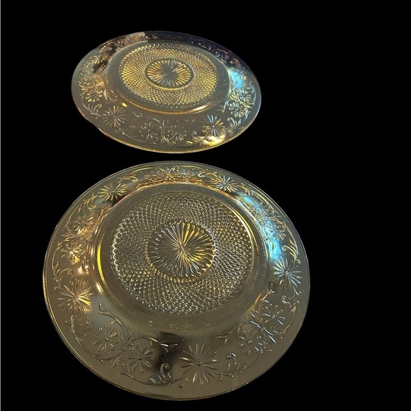 Two (2) Vintage Depression Glass Clear "Daisy" Indiana Glass 11.25” Platters - Picture 4 of 11